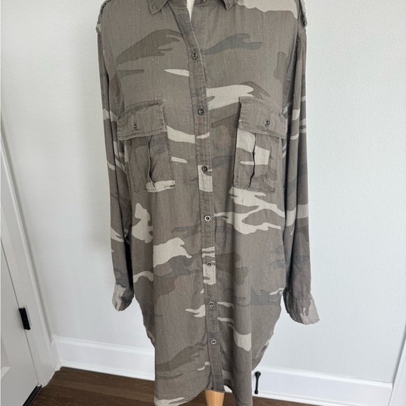 Rails Lennon Camo Linen Blend ButtonDown Shirt DressGray Long Sleeve Size M - Picture 2 of 13